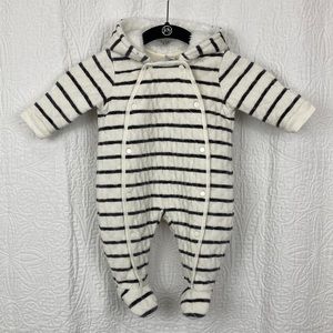 Nordstrom Hooded Bunting in Ivory Egret-Grey Stripe sz 3 mo